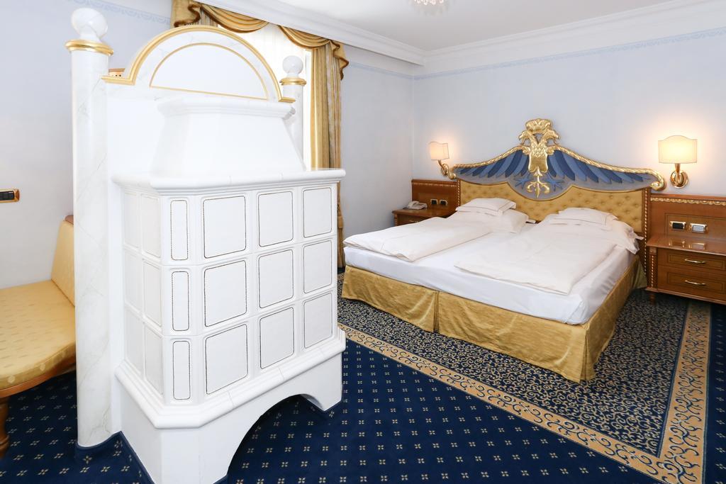 Cityhotel Goldener Adler B&B К'юза Екстер'єр фото
