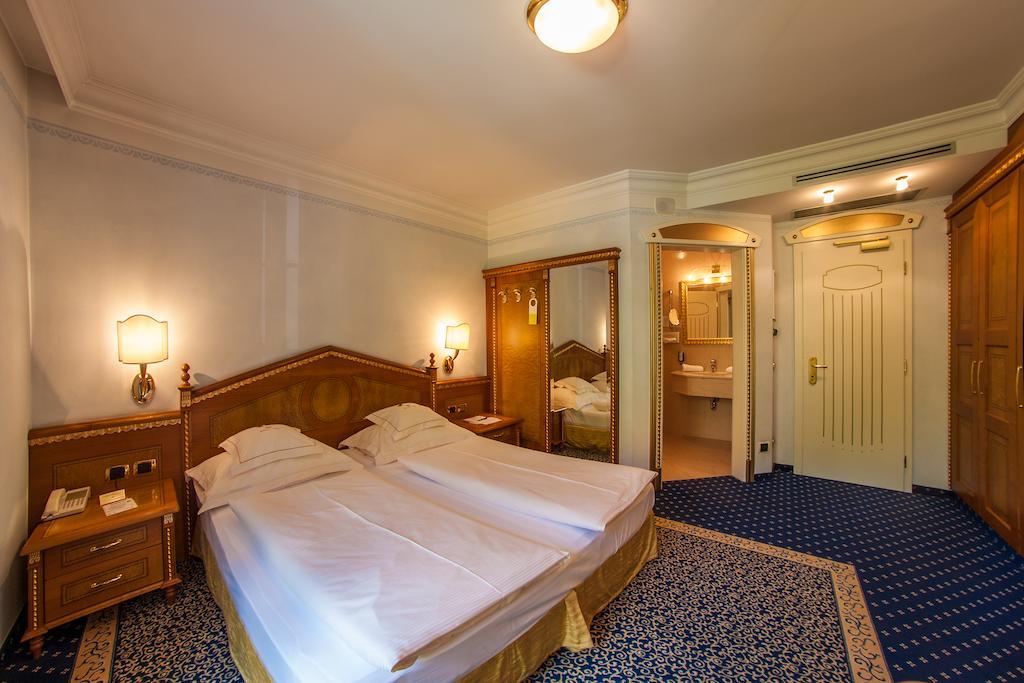 Cityhotel Goldener Adler B&B К'юза Номер фото